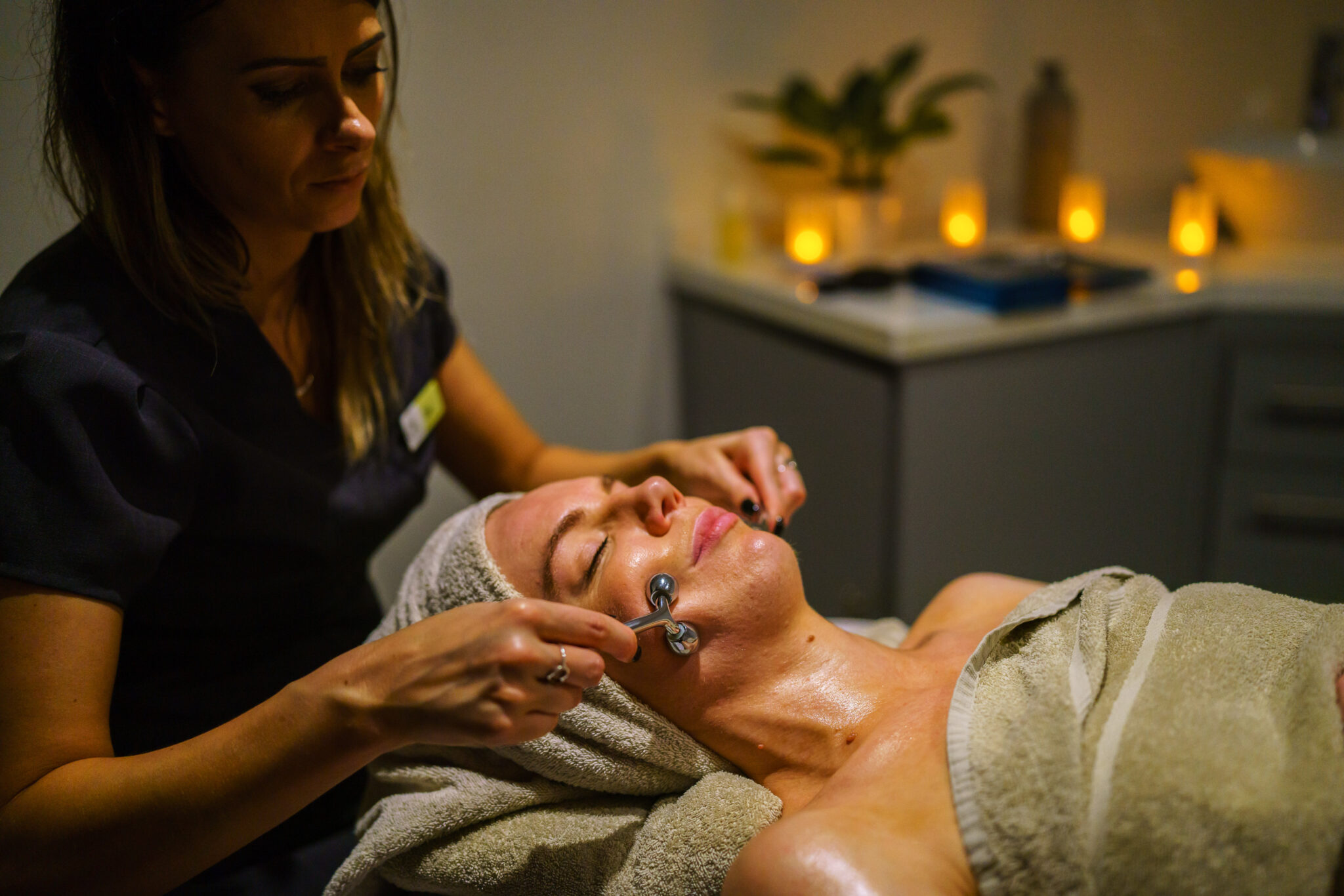 Facial treatment for glowing skin